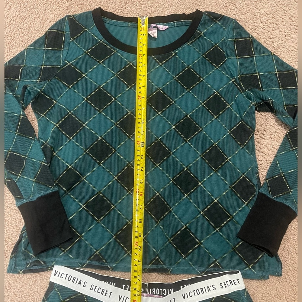 VICTORIA's SECRET Argyle Thermal Long Pajama Set - Picture 5 of 10